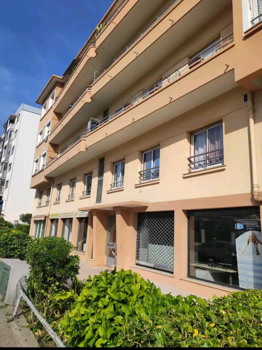 Studio Tout Confort Bord De Mer Vallauris Ngoại thất bức ảnh